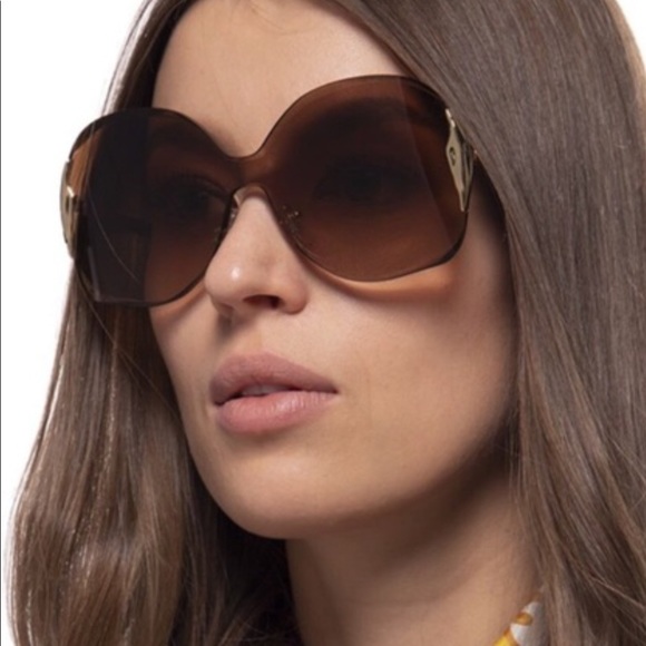 Chloe Accessories - New Chloe “Curtis” 🦋 Butterfly Sunglasses